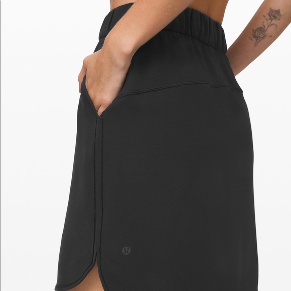 Lululemon On The Fly Skirt - Picture 3 of 6